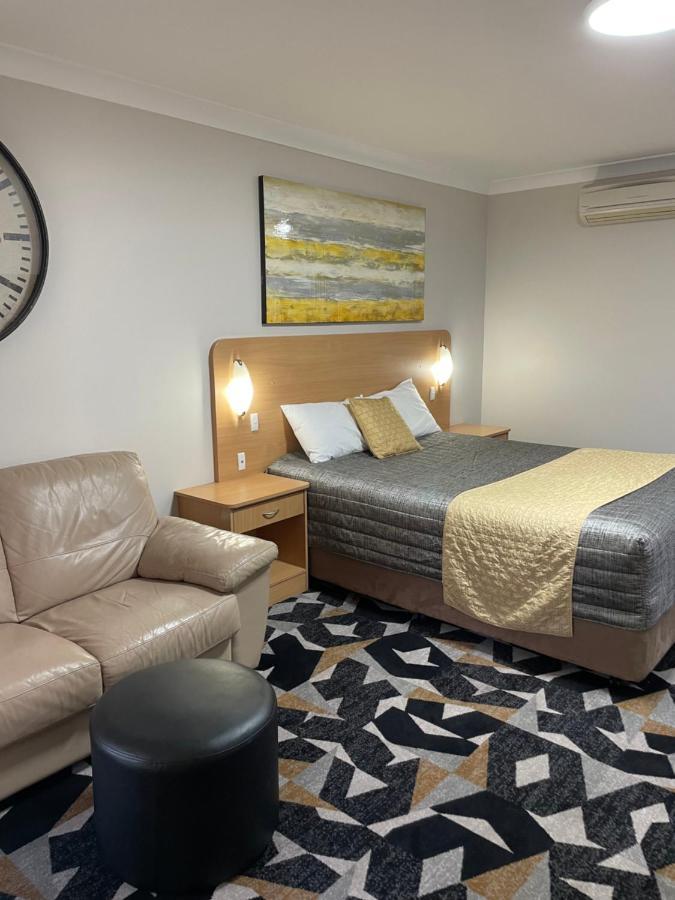 Cattlemans Country Motor Inn&apartamentos con servicio Dubbo Exterior foto