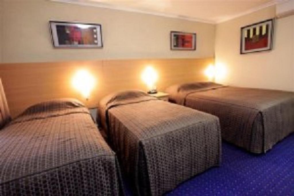 Cattlemans Country Motor Inn&apartamentos con servicio Dubbo Exterior foto
