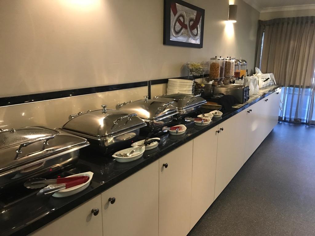 Cattlemans Country Motor Inn&apartamentos con servicio Dubbo Exterior foto